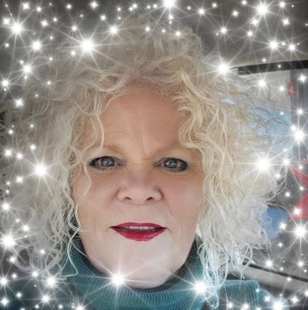 Meet your Posher, Catherine